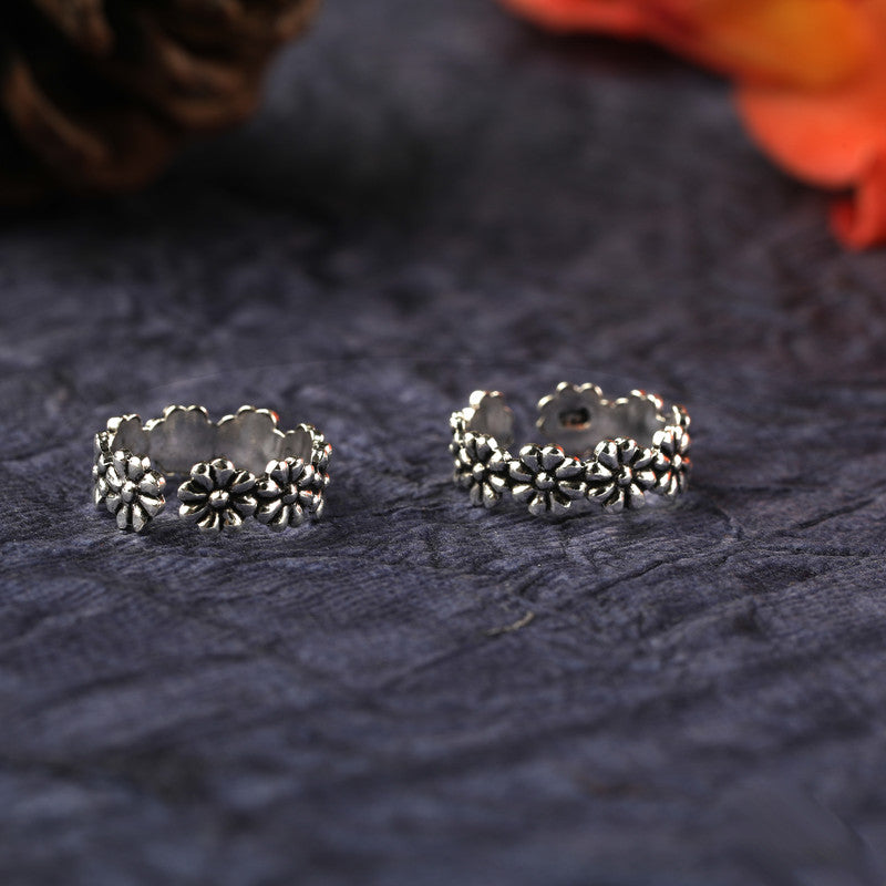 925 Silver Multi Flower Antique Toe Ring