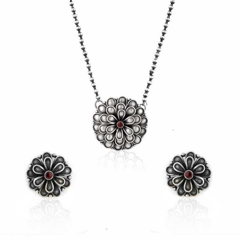 925 Silver Layered Flower Pendant Necklace on white background – elegant silver jewellery gift for Diwali
