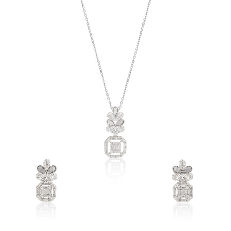 925 Silver Octagon Leaf Pendant Set on white background – elegant silver jewelry