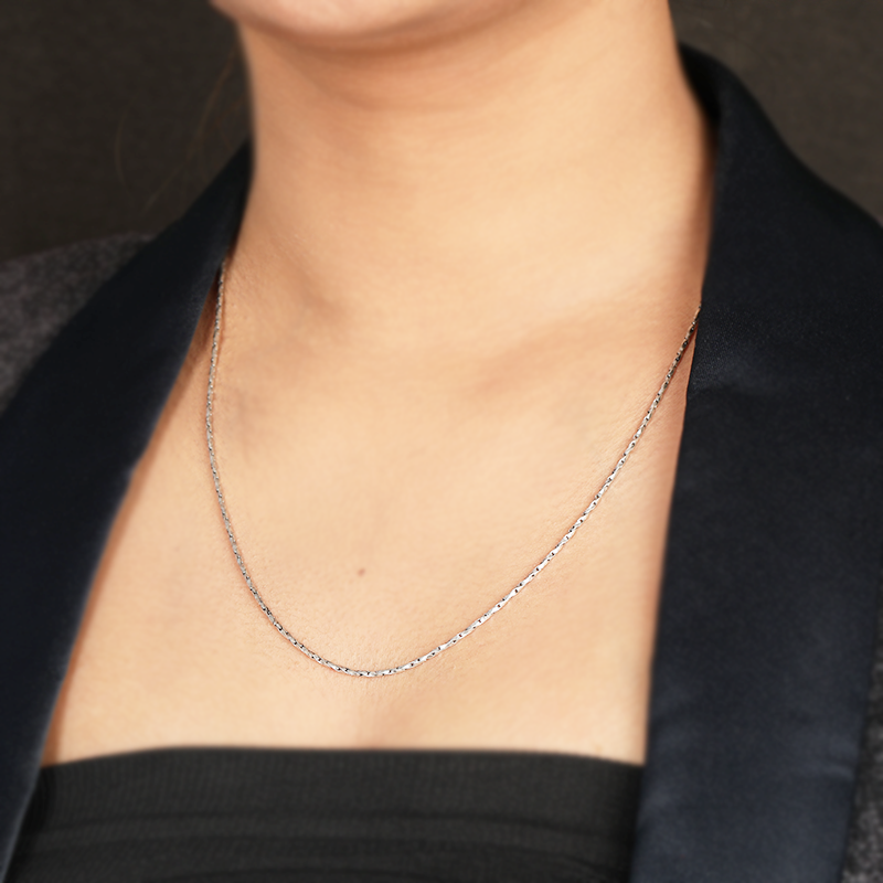 Girl wearing 925 Silver Snake Bone Chain – perfect Raksha Bandhan and festive gift for sisters and loved ones