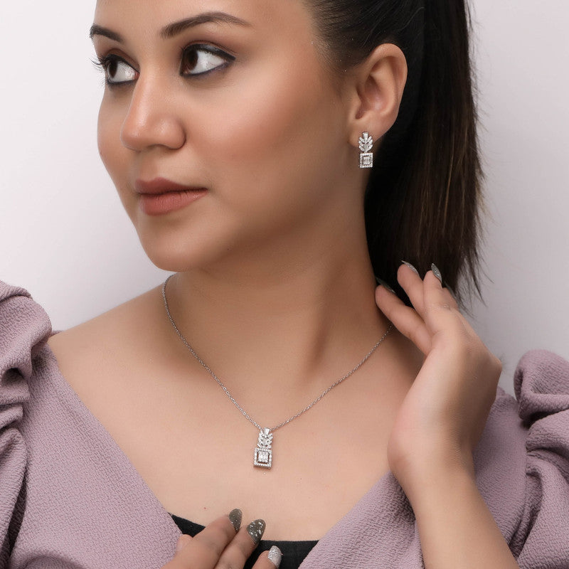Woman wearing 925 silver square leaf pendant set – stylish ethnic jewelry