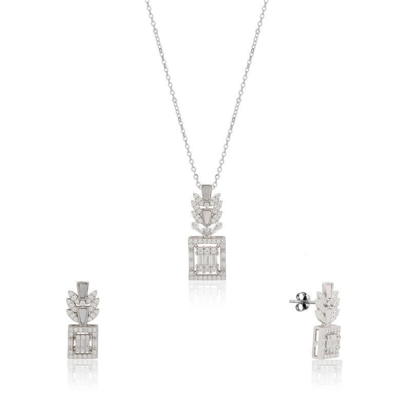 925 silver square leaf pendant set photographed on plain white background