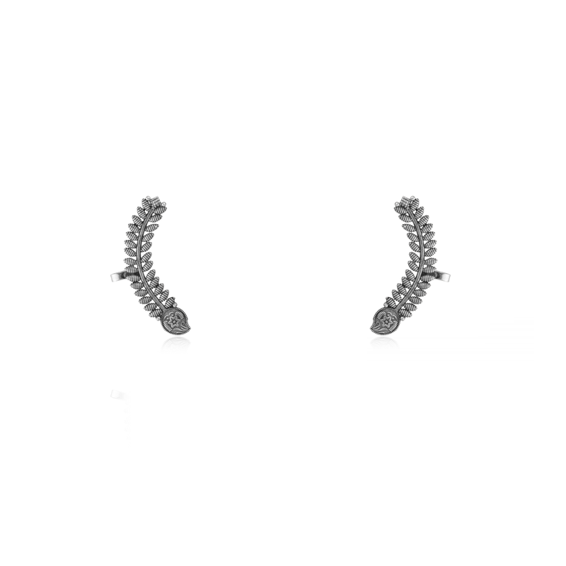 925 Silver Wheat Spike Ear Cuff – elegant silver ear cuff on plain background