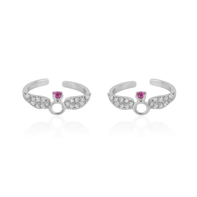 925 Silver Winged Heart Toe Ring on white background – elegant silver jewelry