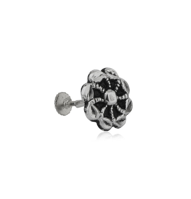 925 Sterling Silver Fan-Shaped Nose Pin on white background – elegant silver nose jewelry