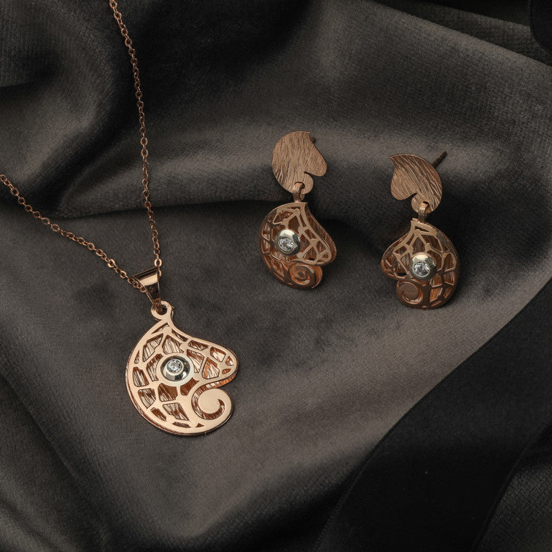 Radiant 925 silver Ganesha rose gold pendant, glowing beautifully for Diwali and puja ceremonies.