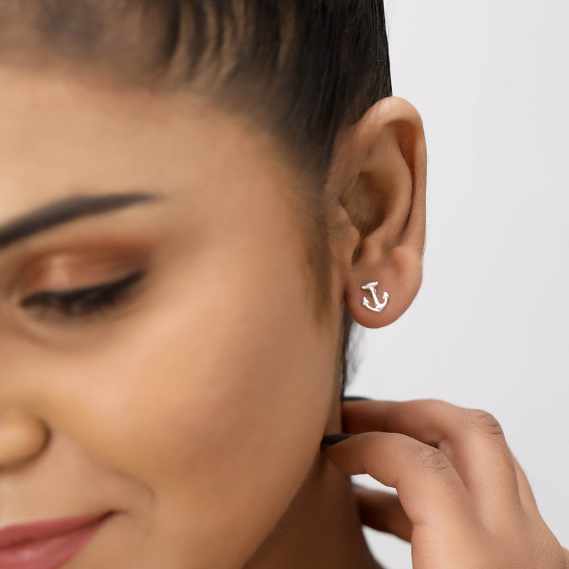 Trendy 925 silver anchor stud earrings on model – perfect festive jewellery for Karva Chauth, Raksha Bandhan, and parties