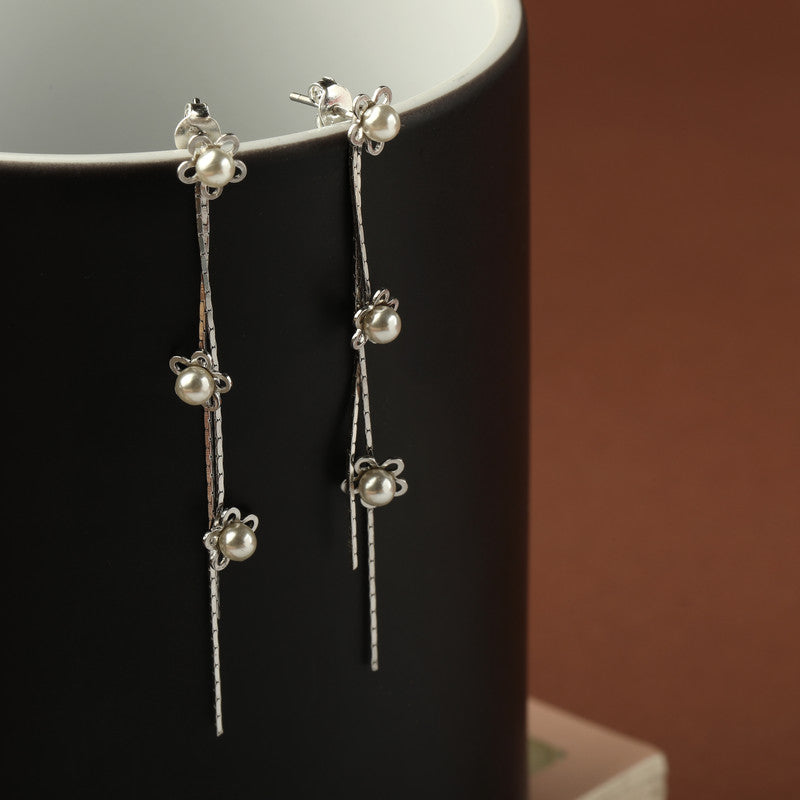 925 sterling silver floral thread earrings – stylish festive gift for Christmas, New Year, and wedding season.