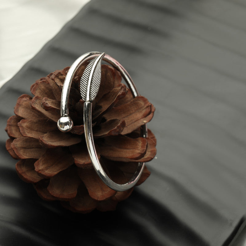 Oxidized Silver Feather Kada prop image