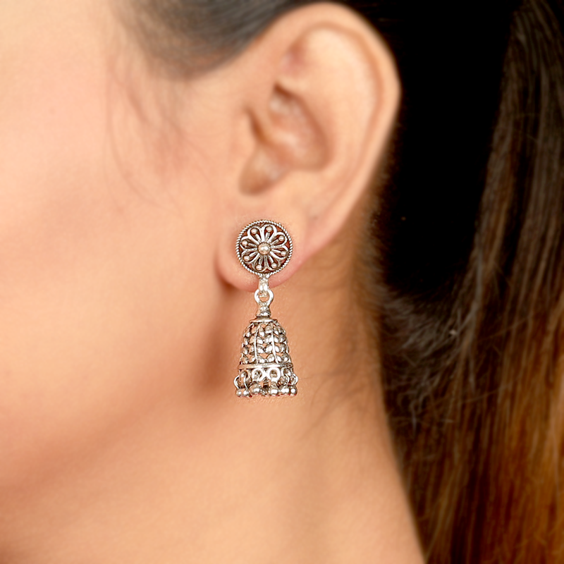 Oxidized Silver Round Leaf Jhumka Earrings on Model – Elegant Ethnic Silver Jewellery for Sarees, Kurtis and Festive Outfits
