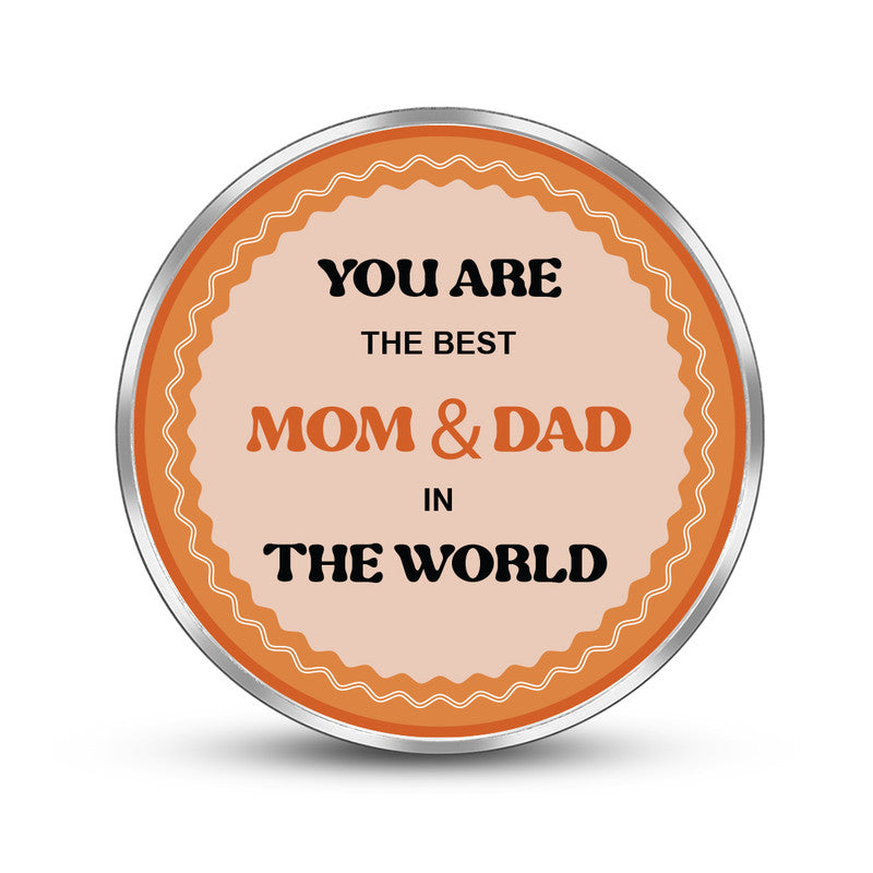Round 999 silver coin with customised Best Mom and Dad design.