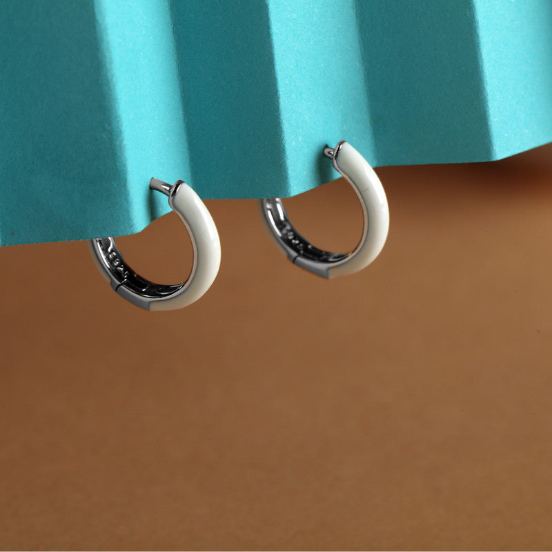Sterling silver white stone Bali earrings – stylish festive gift for Christmas, New Year, and wedding season.
