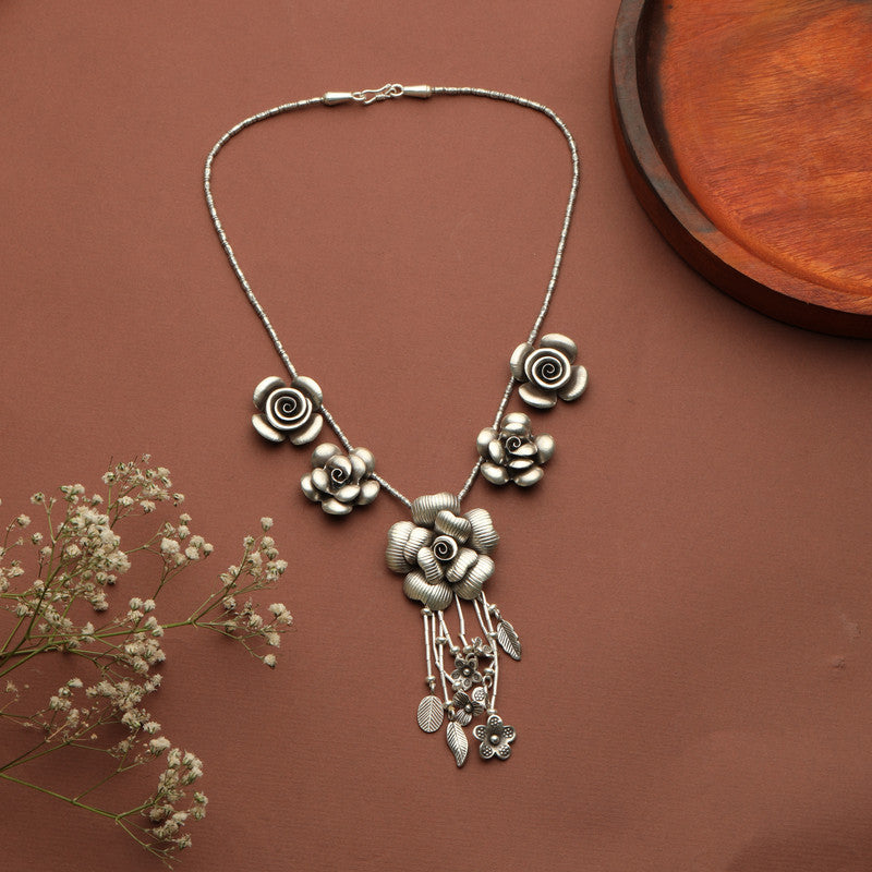 Antique Rose Tassel Silver Necklace