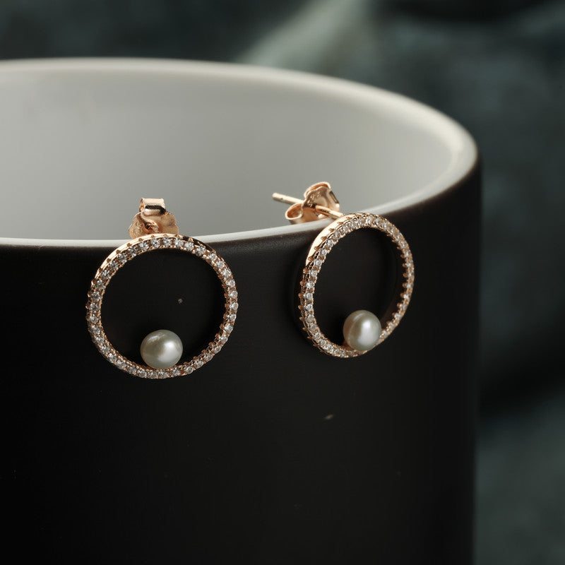 Close-up of Silver Circle of Pie Stone Earrings – Raksha Bandhan gift idea for sisters