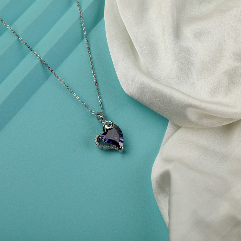 Model Wear 925 Silver Classic Heart Pendant perfect for Karva Chauth and Valentine’s Day