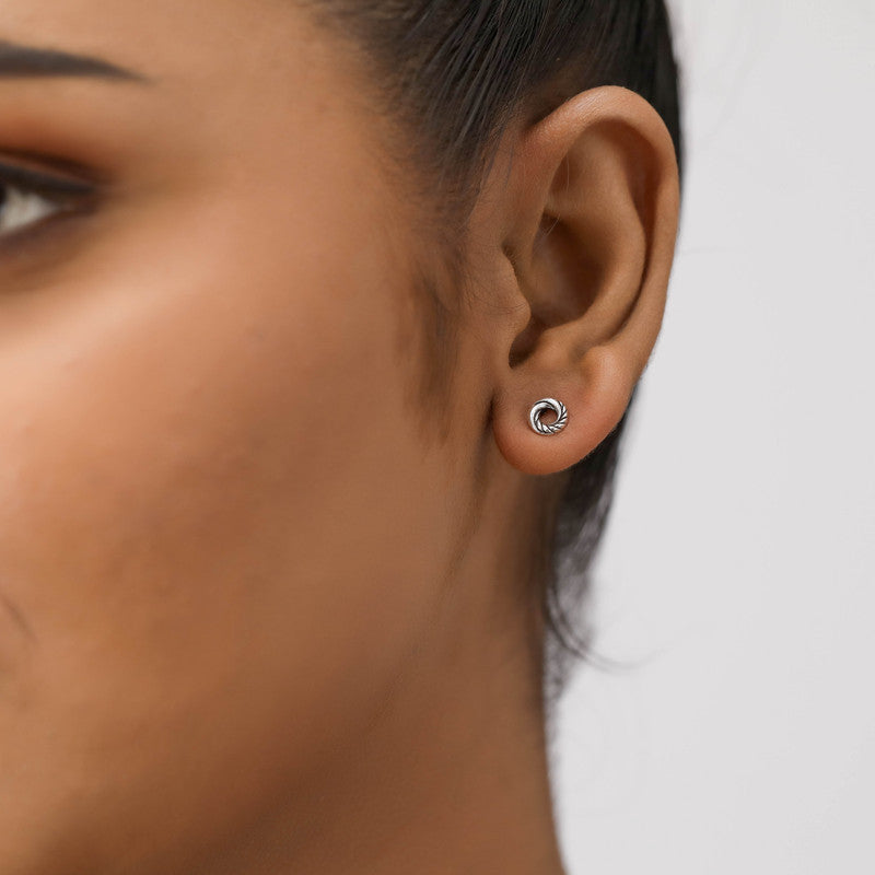 Girl wearing 925 Silver Donut Earrings – perfect Raksha Bandhan and festive gift for sisters and loved ones.