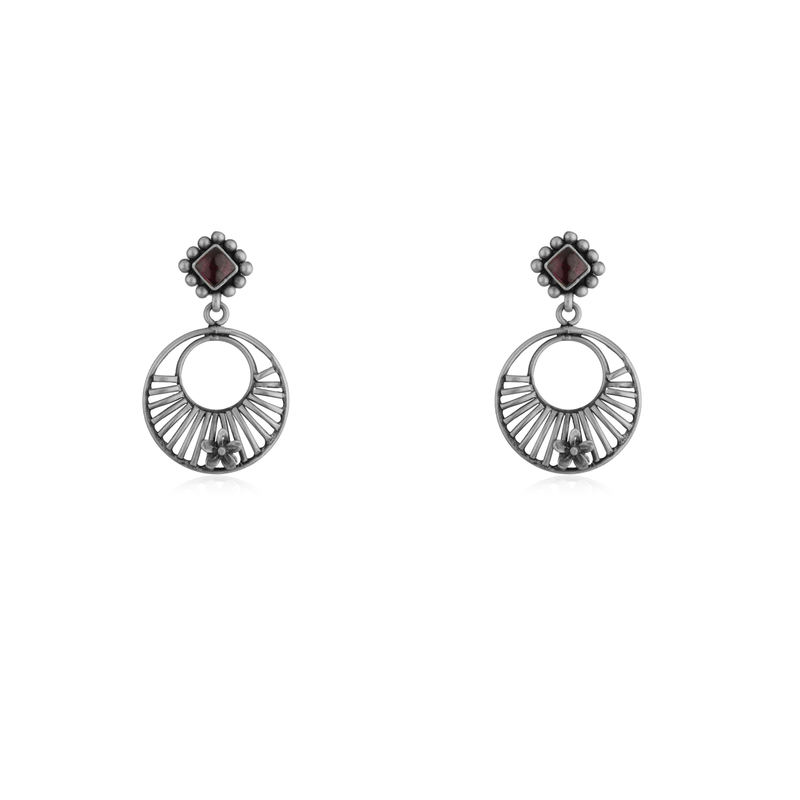 925 Silver Filigree Earrings – Bella Donna design with intricate filigree pattern, perfect for festive occasions and daily wear.