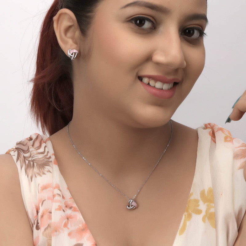 Woman wearing 925 silver geometric pendant and earrings – stylish ethnic jewelry set