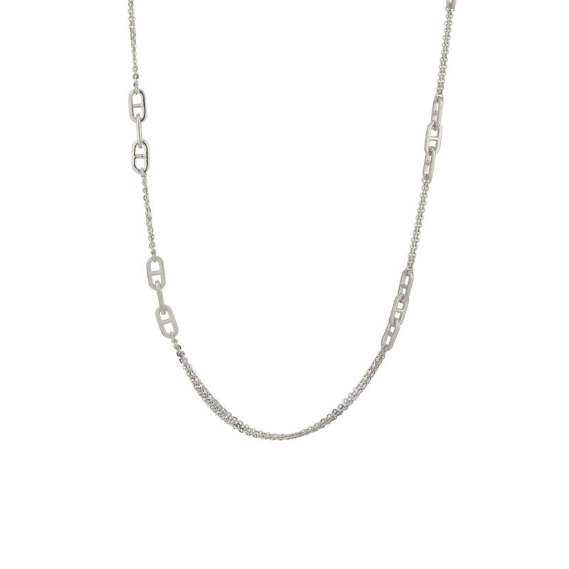 925 Silver Interlocking Cuboid Chain Bracelet close-up – stylish festive jewelry for Diwali, Christmas, and wedding gifting.