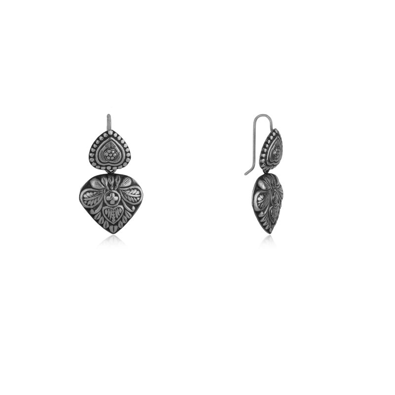 925 Silver Love Earrings product image – classic sterling silver jewellery with polished finish.