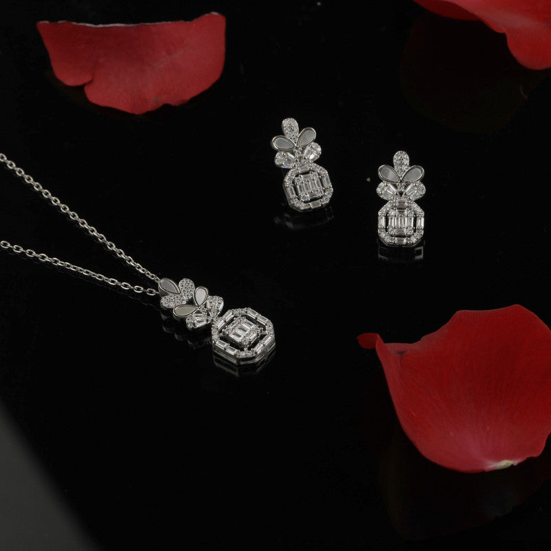 925 silver octagon leaf pendant set displayed with props – geometric floral silver accessory