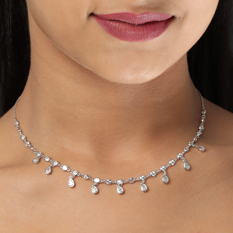 Model wearing 925 Silver Queens Necklace – graceful and lightweight sterling silver jewellery for women.