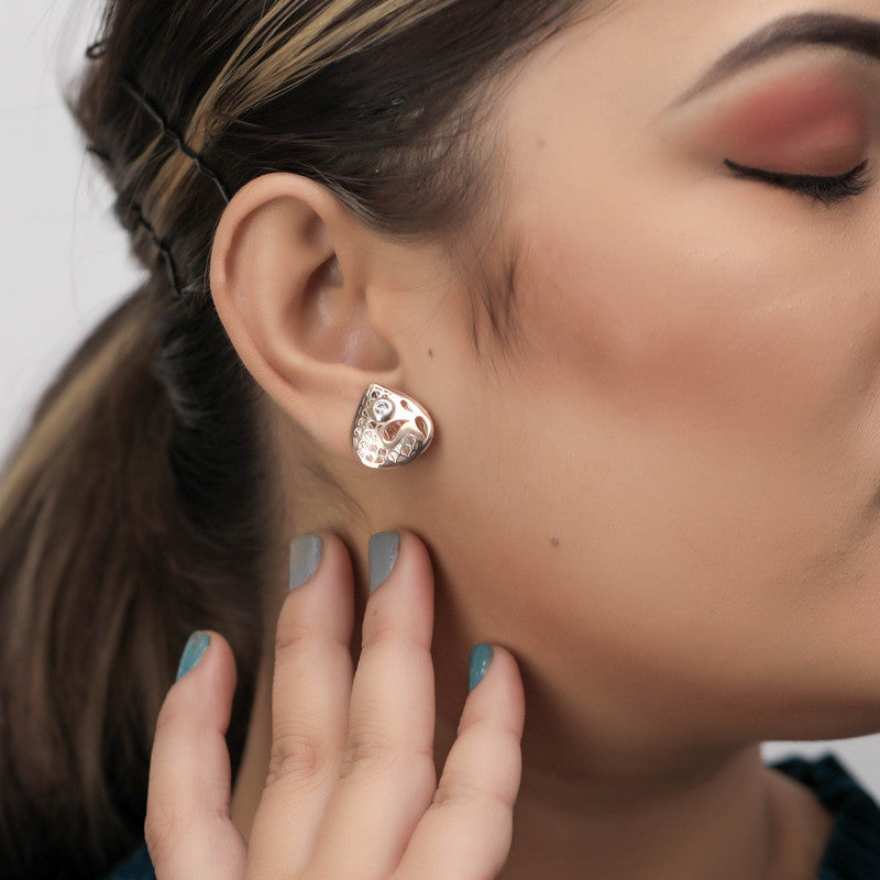 Model styling Rose Gold Teardrop Earrings – Navratri accessory for elegant traditional wear