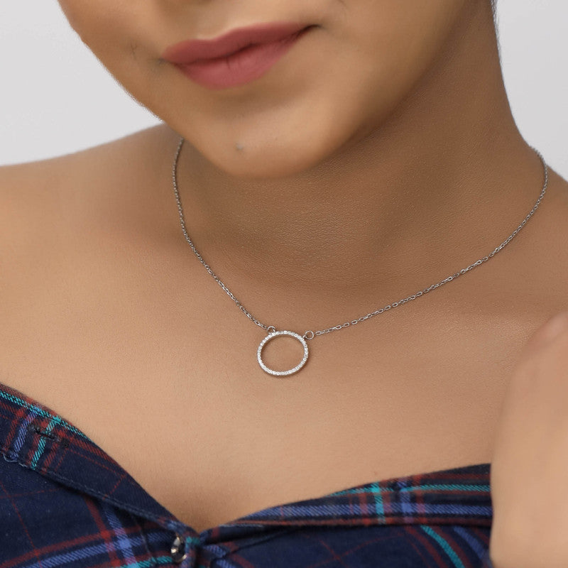 Festive styling with 925 Silver Round Pendant – elegant silver accessory for both traditional and modern outfits.