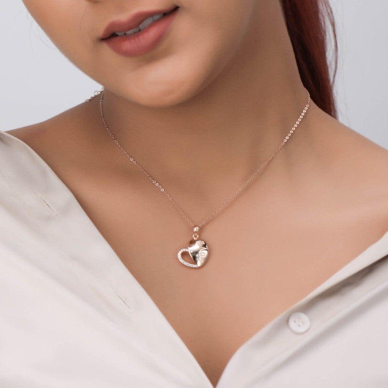 Model wearing 925 Silver Tiny Heart Necklace – stylish festive accessory for parties and occasions