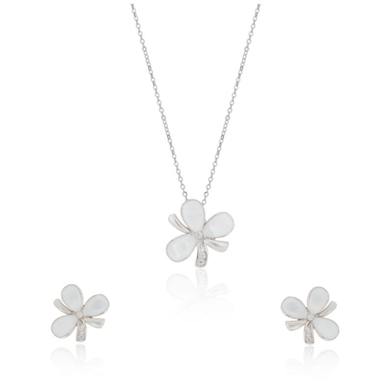 925 Silver White Flower Pendant Set on white background – elegant silver jewelry