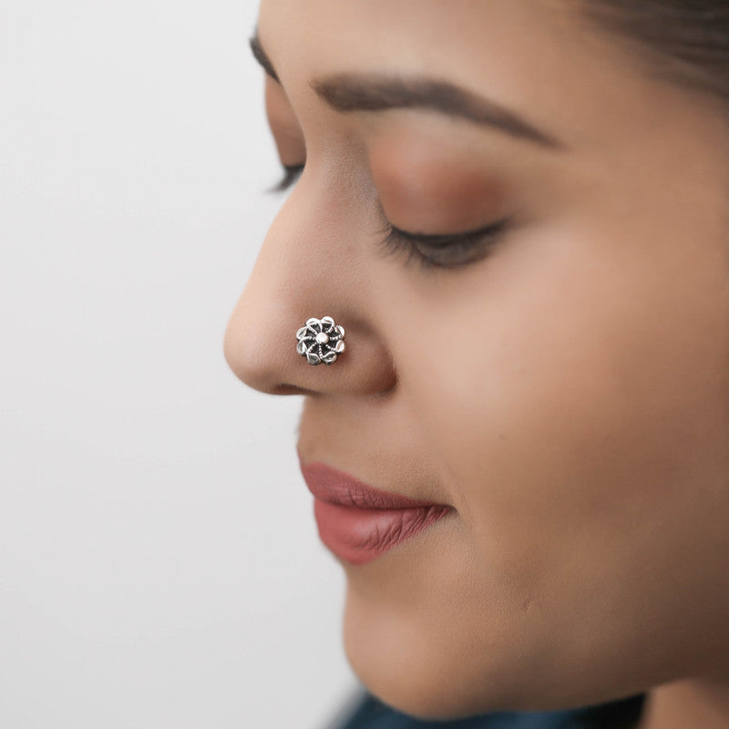Woman wearing 925 sterling silver fan-shaped nose pin – stylish ethnic nose jewelry
