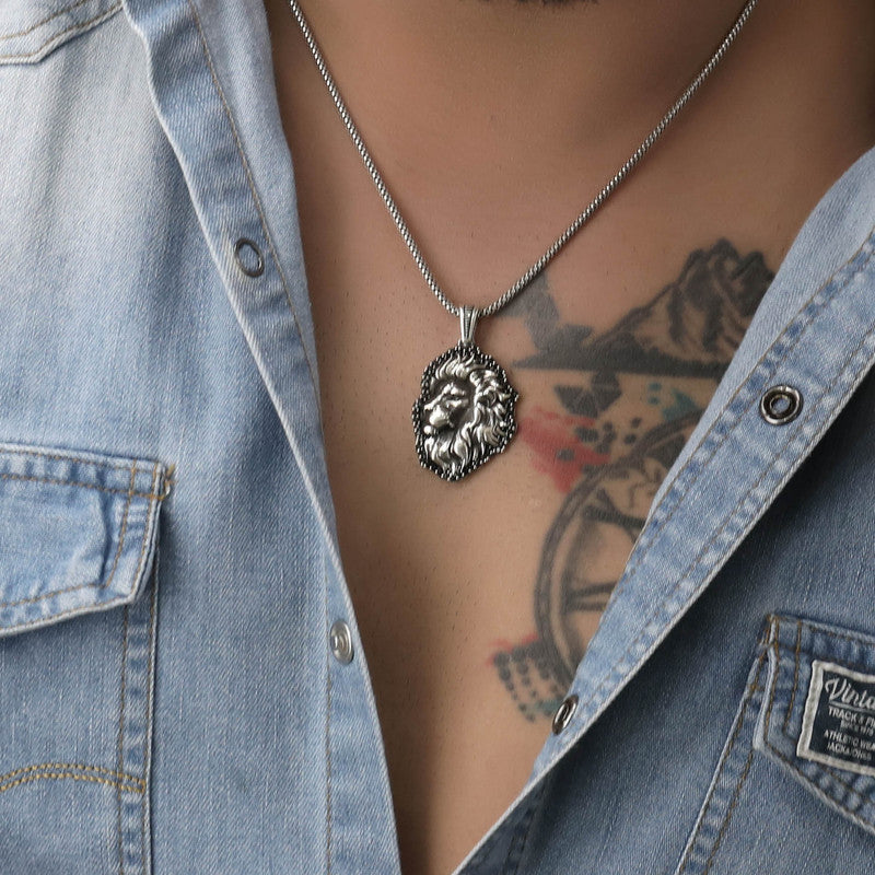 Man wearing 925 Silver Lion King Pendant Necklace with Powerful Lion Design