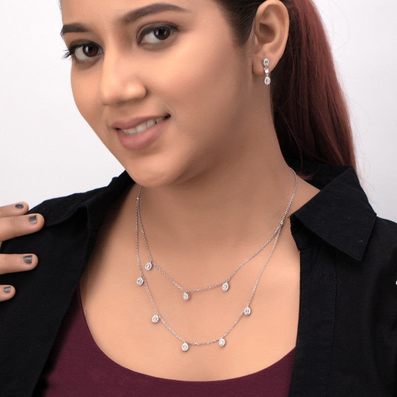 Trendy 925 silver double layered oval necklace on model – perfect festive jewellery for Raksha Bandhan, anniversaries, and parties.