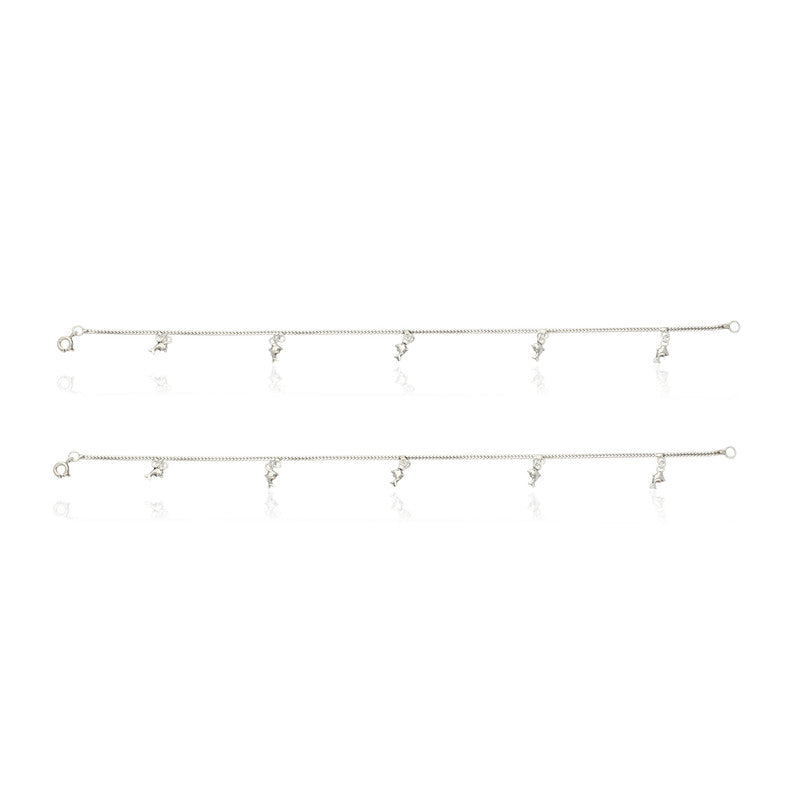 Elegant fish charm anklet in 925 silver, stylish jewellery for Bhai Dooj gifts and wedding season.