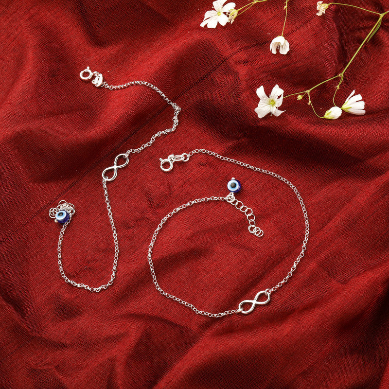 Shimmering 925 silver infinity anklet, radiant piece for Karwa Chauth and Diwali wear.