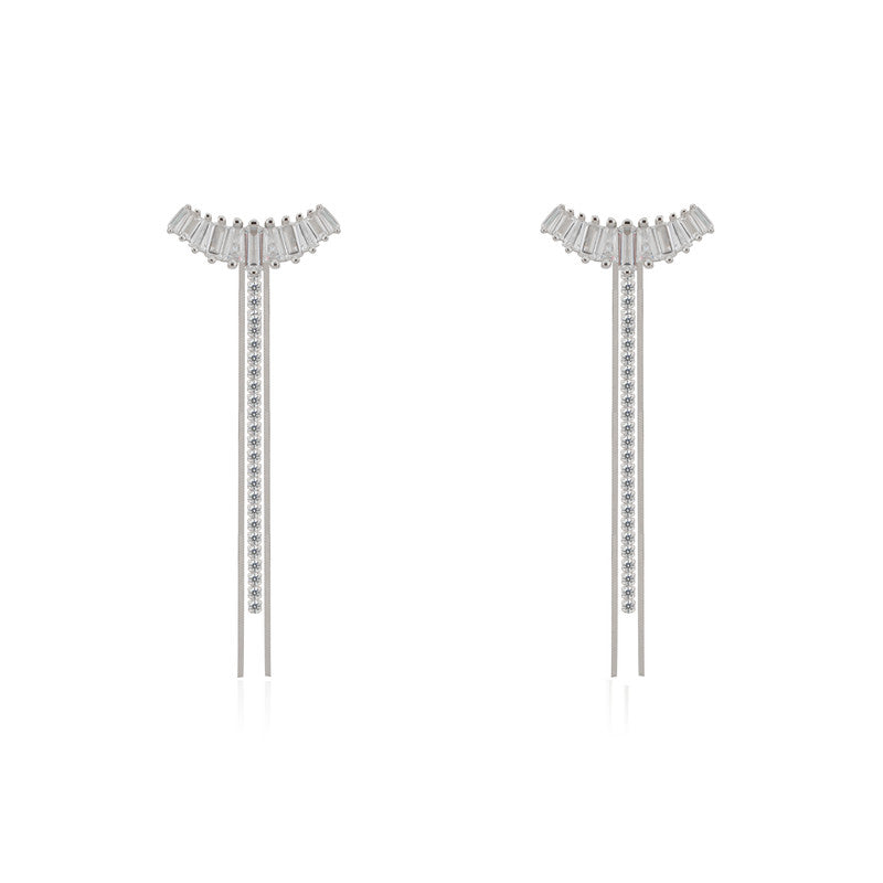 925 silver long tassel earrings for women – elegant festive jewellery for Diwali, Navratri, and wedding celebrations.
