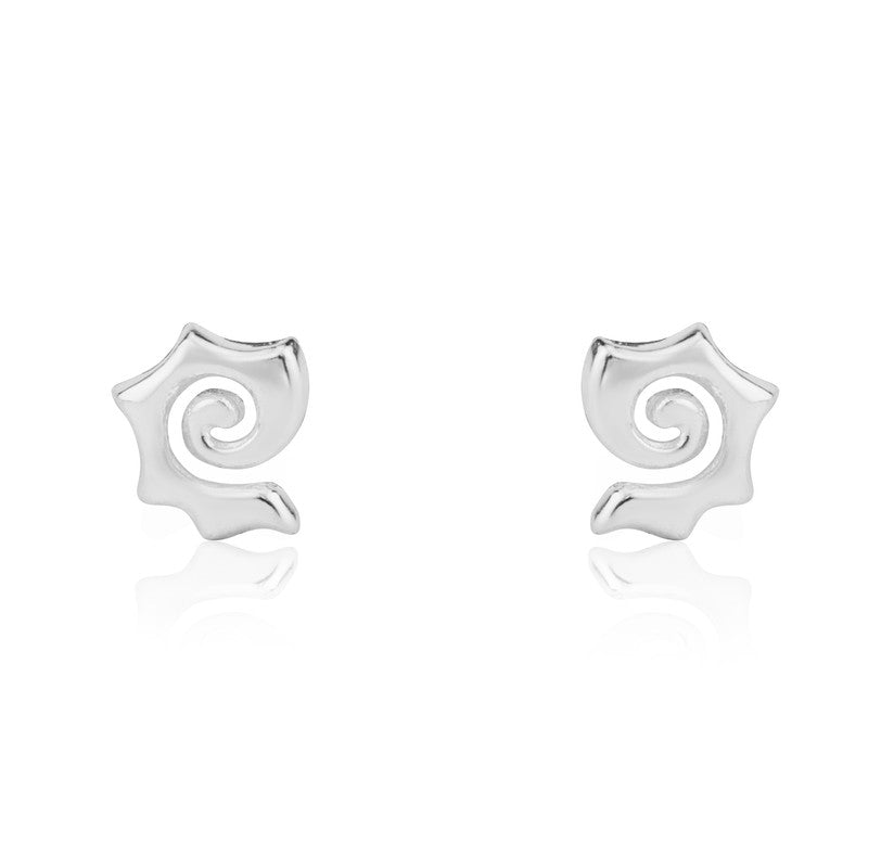 925 silver seashell earrings for women – elegant festive jewellery for Diwali, Navratri, and wedding celebrations.