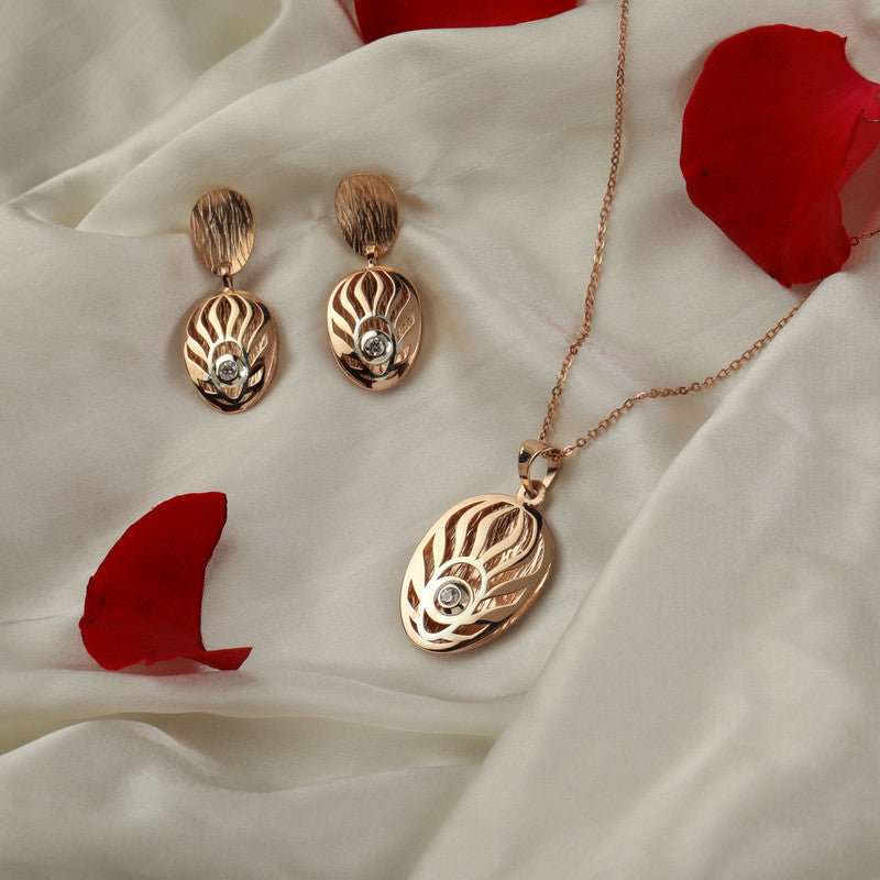 Gleaming 925 silver oval pendant with sun ray design, shining beautifully for Diwali and night events.