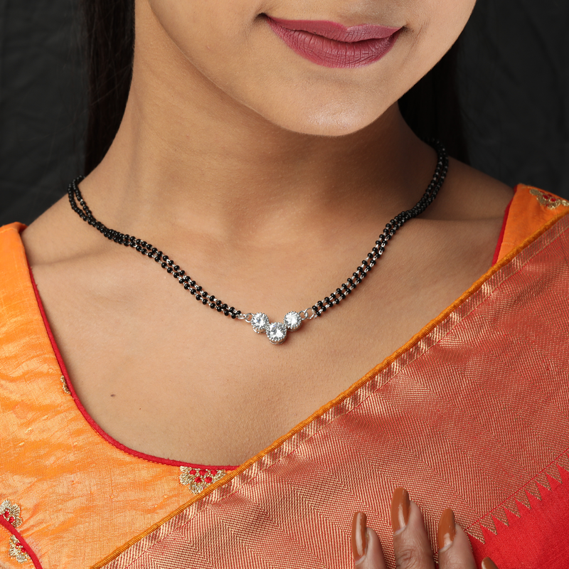 Model wearing 925 Silver Auspicious Embrace Mangalsutra – stylish and lightweight pendant design for women.
