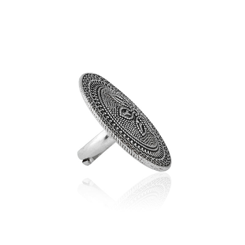 Big Chakra Antique Ring 925 Silver on white background – festive silver jewellery gift for Diwali