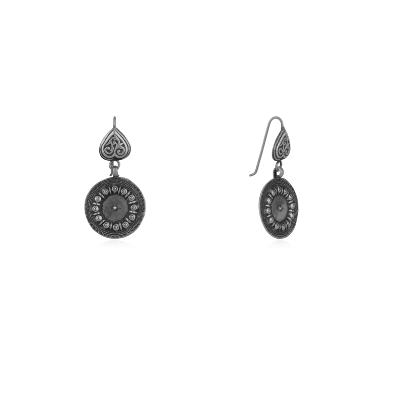 Elegant 925 Oxidized Silver Earrings product image – classic sterling silver jewellery with polished finish.