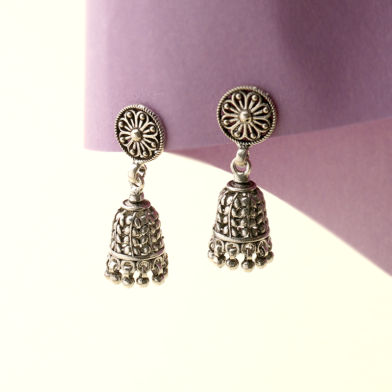 Designer Oxidized Silver Round Leaf Jhumka Earrings with Festive Backdrop – Classic Silver Earrings for Navratri, Karwa Chauth and Celebrations
