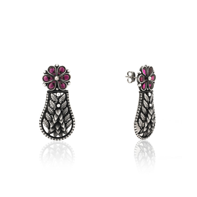 Oxidized Silver Vase Earrings Close-Up – Detailed 925 Silver Jewellery for Women’s Festive Collection