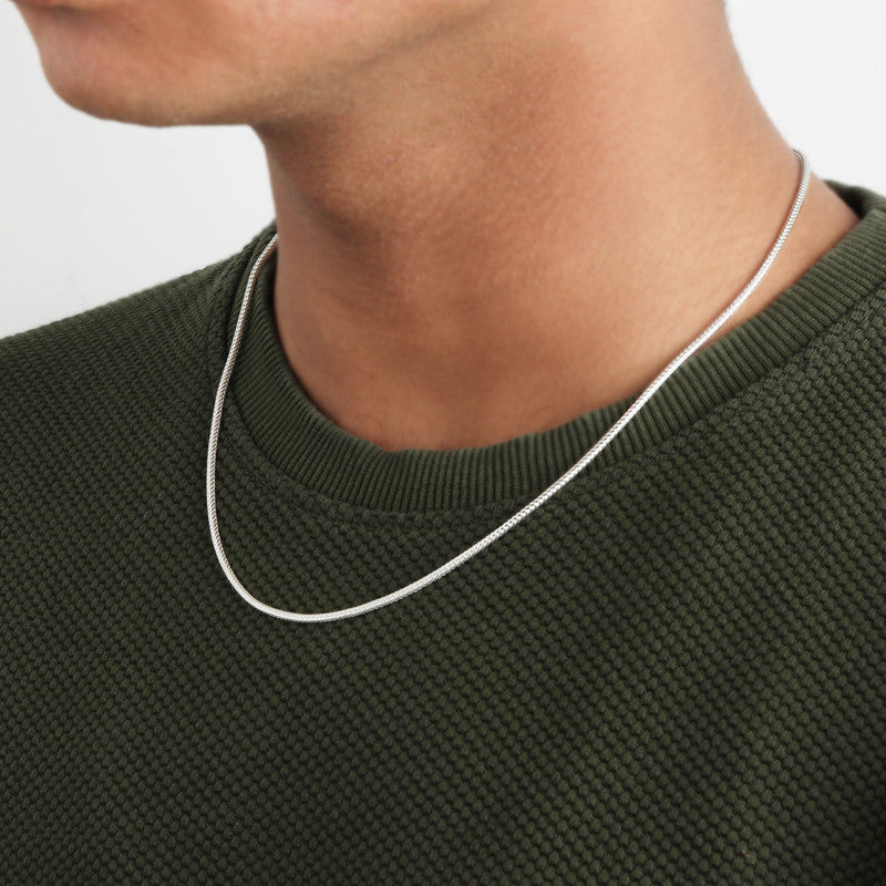 Men wearing Silver Crystal Chain – fashionable silver necklace for men