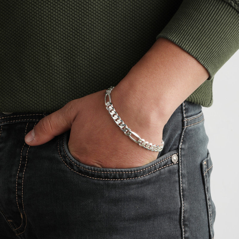 Silver Curb 8 Cuban Bracelet prop display showing detailed chain design
