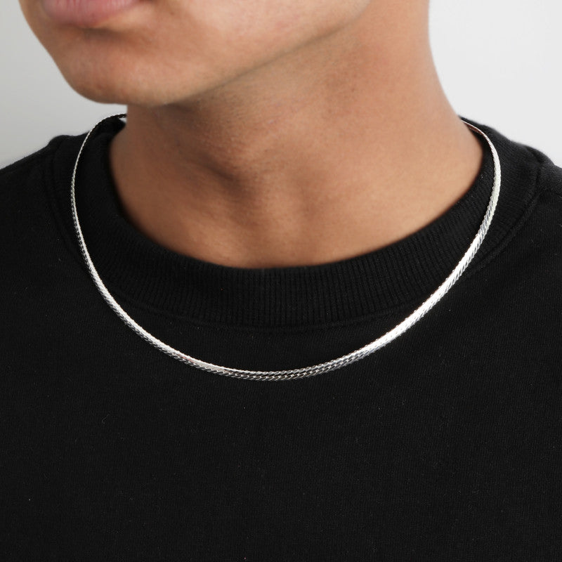 Men wearing Silver Double Curb Oval Chain – fashionable silver necklace for men’s style