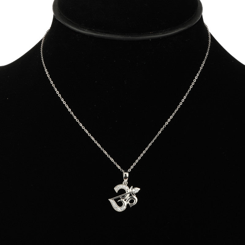 Men wearing Silver Om Trishul Pendant – stylish spiritual silver necklace