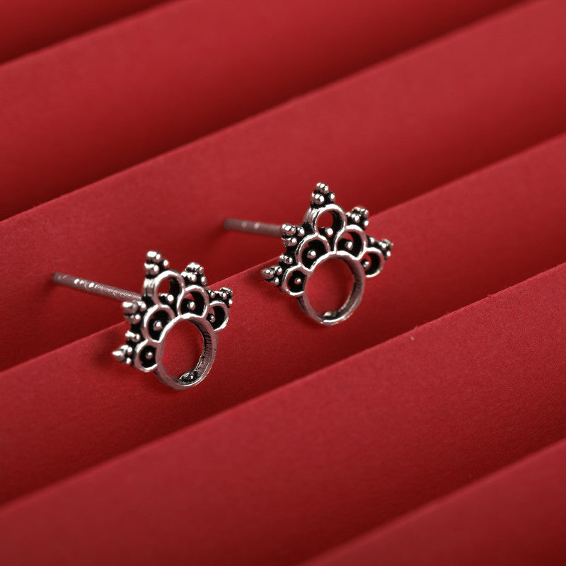 Sterling Silver Crown Stud Earrings – trendy festive jewelry for Diwali, Bhai Dooj, and Karwa Chauth gifting.