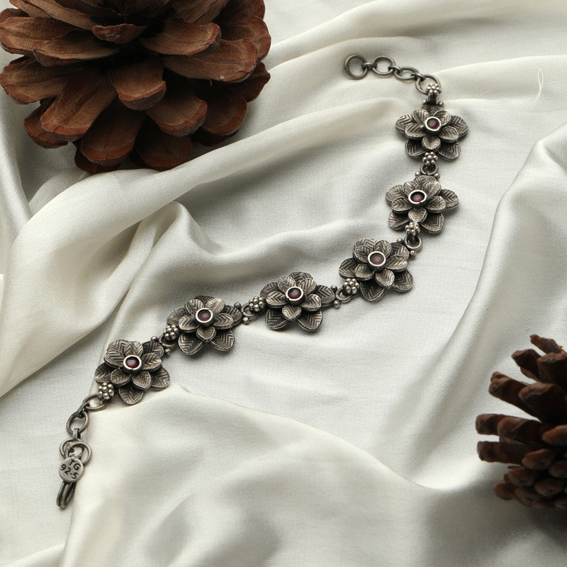 Stylish vintage silver flower chain bracelet for ethnic and western wear.